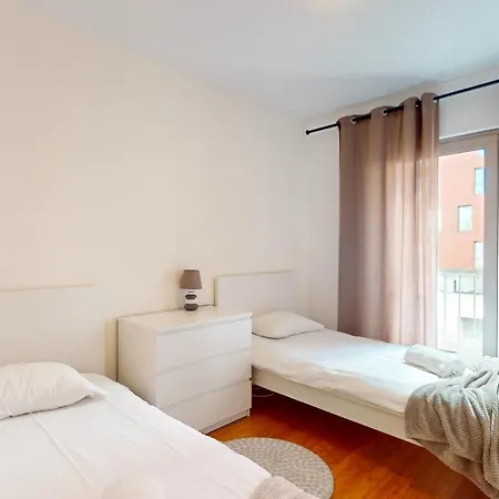 Happy Building By Gw Holidays Лиссабон